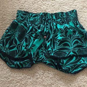 Patterned shorts